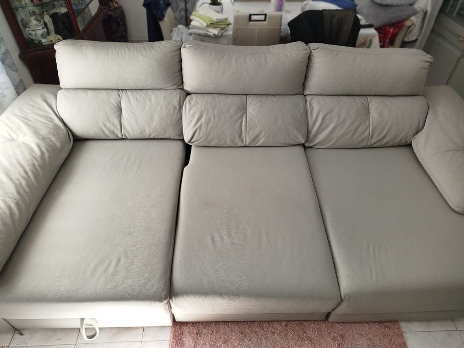 Sofá chaise longue com cama