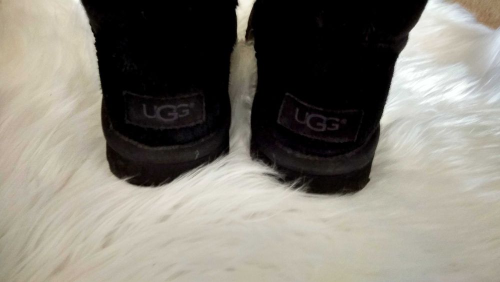 Угги зимние женские  Koolaburra Ugg черные