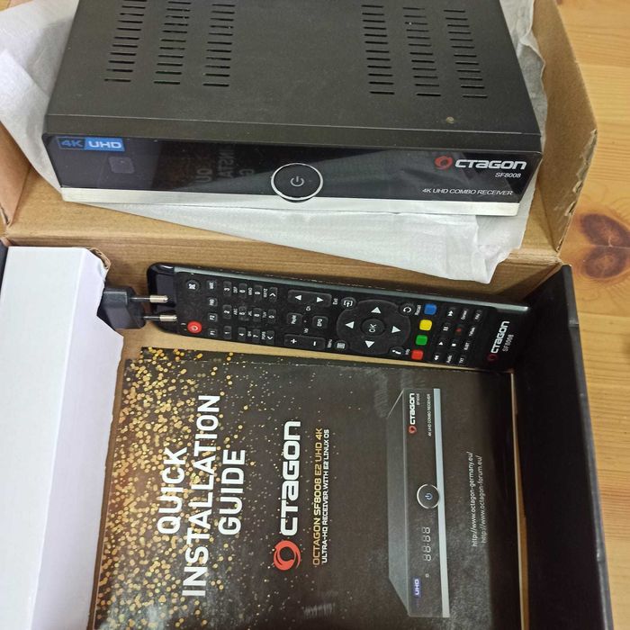 Dekoder Octagon SF8008