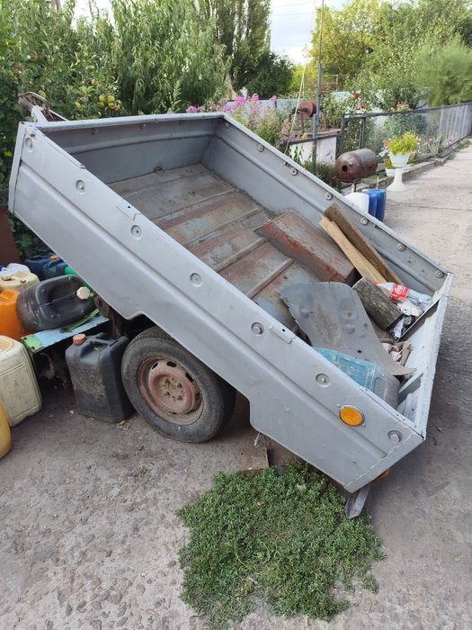 Прицеп до легкового автомобіля