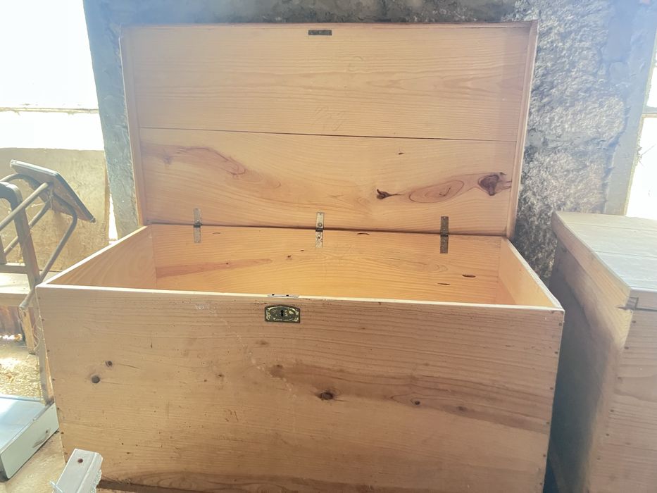 Caixas antigas de madeira