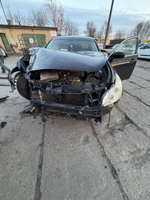 Nissan Infiniti G37 V36 3.7 na części VQ37 KH3 wszystkie części