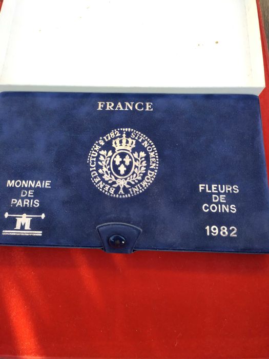 Carteira Flor de Cunho 1982 France