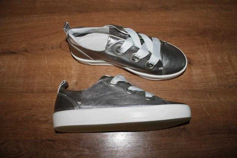 Оригінальні кеди Ecco Soft срібного кольору 36 розмір