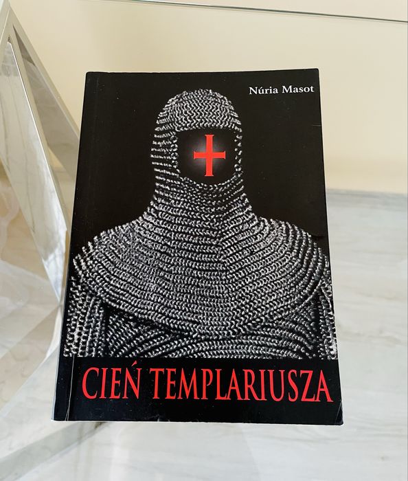 Cień templariusza Núria Masot powieść sensacyjna