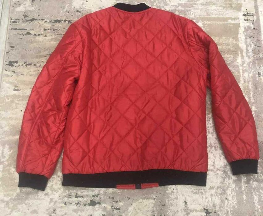 Czerwona pikowana kurtka Adidas bomberka XL jak nowa