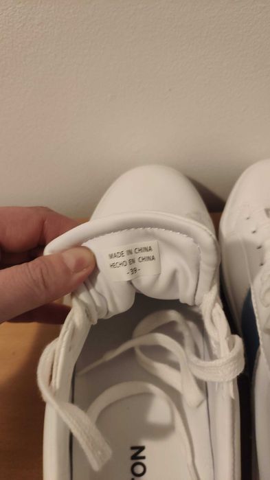 Sapatilhas United Colors of Benetton originais *como novas*