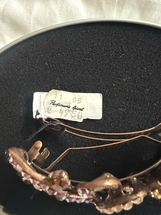 Lemper with swarovski