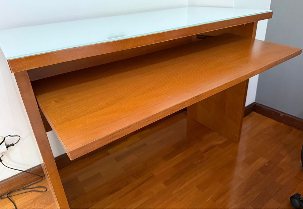 Secretaria em cerejeira