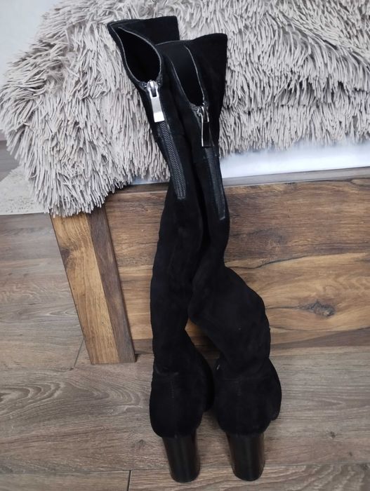Жіночі зимові замшеві чоботи