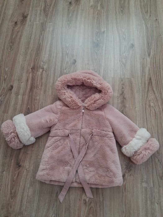 Шубка для дівчинки