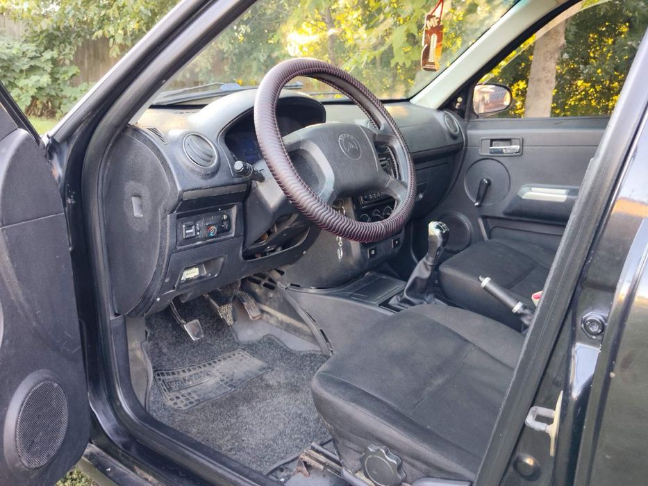 Автомобіль  Geely