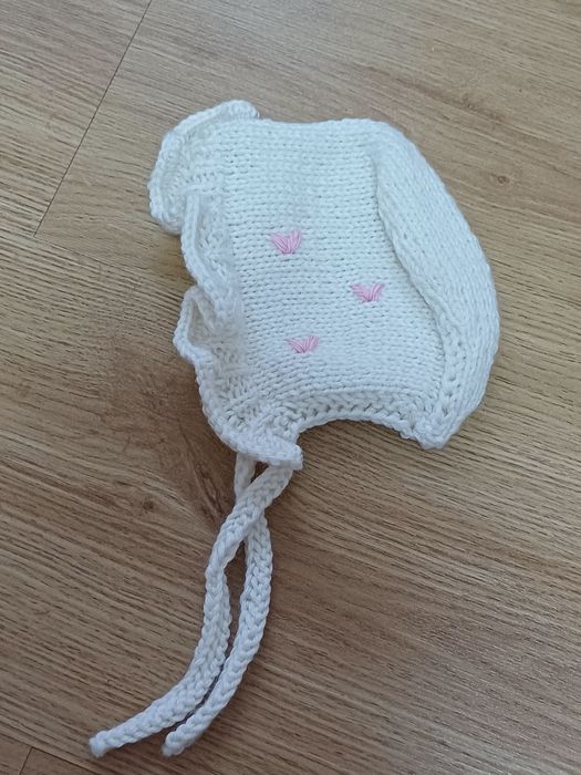 Продам в'язаний тепленький набір!в подарунок зефірна в'язана шапочка!