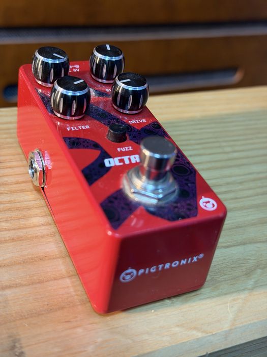 Pigtronix Octava Fuzz octave