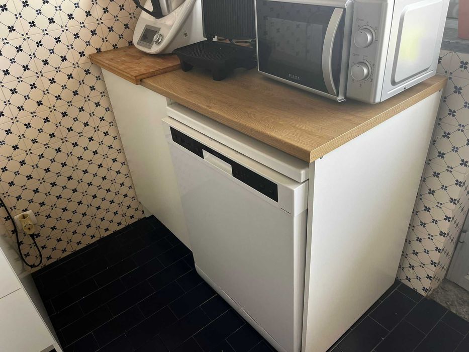Armário baixo c/porta+nicho, branco - comprado em Setembro 25