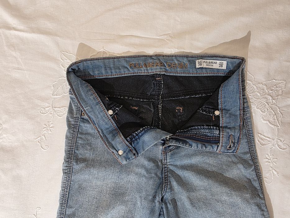 Spodnie Pull and Bear, 38 elastyczne