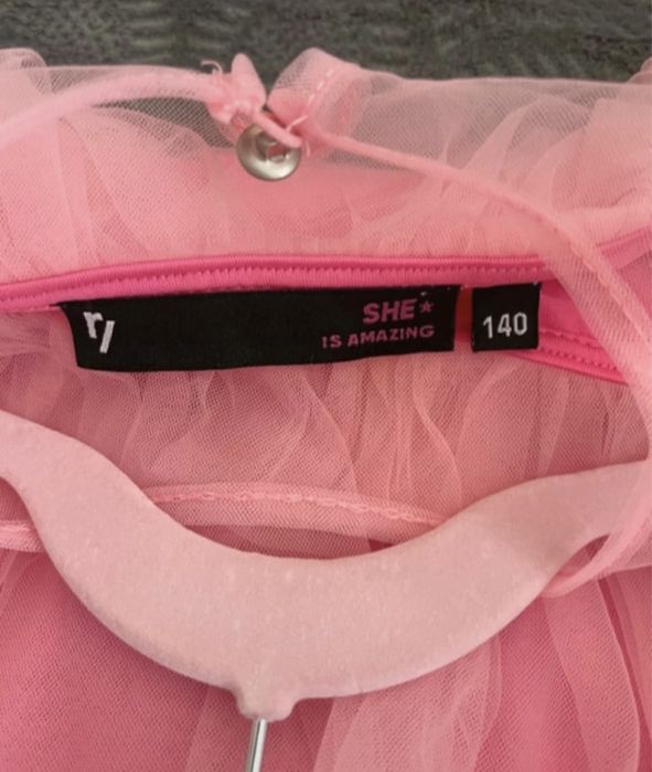 Sukienka reporter young