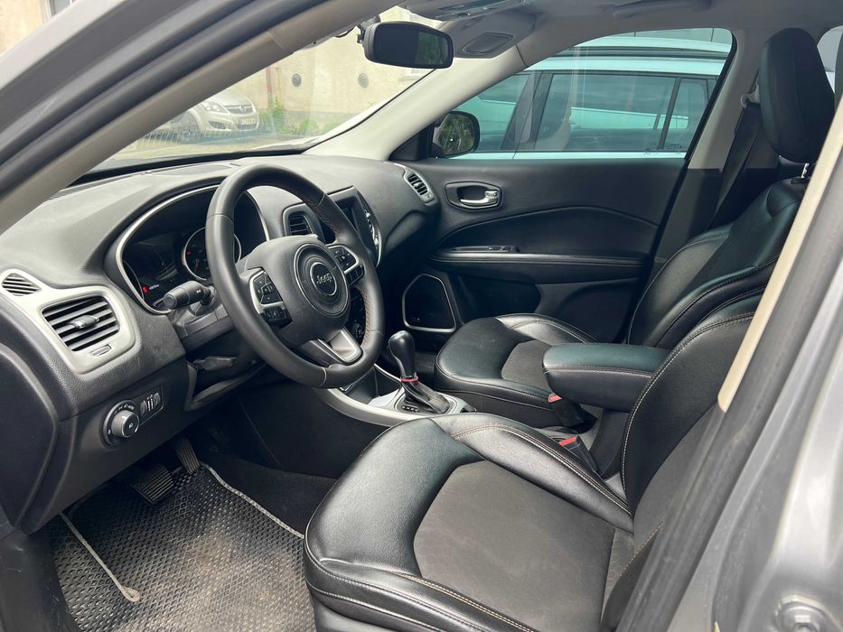 Jeep Compass Latitude 2020 Gray 2.4L
