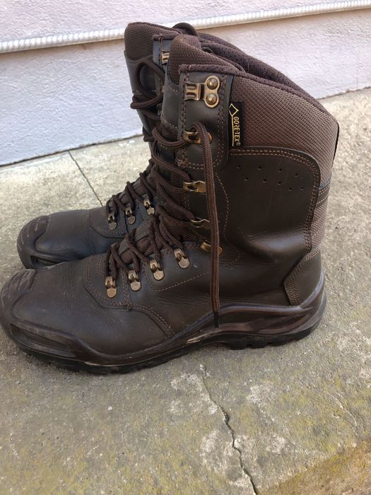 зимове чоловіче взуття (берци) 44 розмі