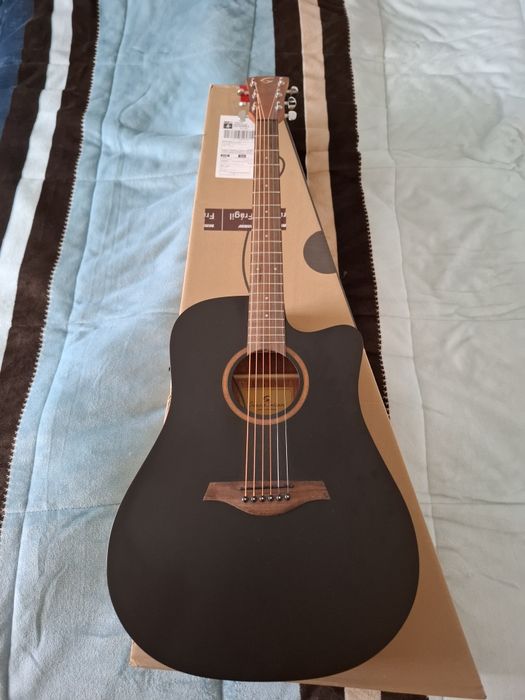 Guitarra Acústica SoundSation Dreadnought