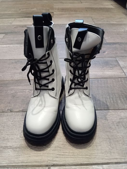 Зимове взуття для дівчат