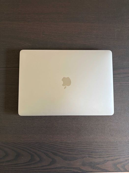 MacBook Pro 13" M1 (2020) — 8GB/256GB — Excelente Estado
