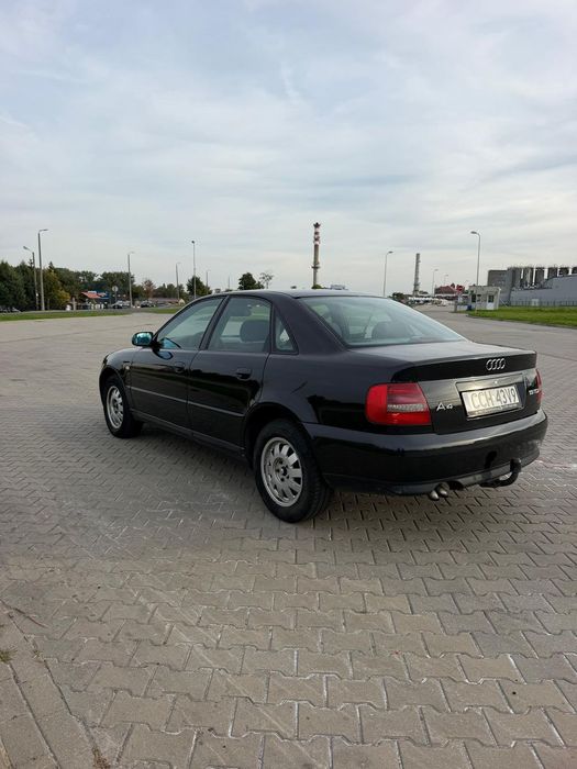 Audi A4 Limousine