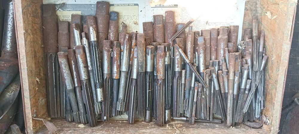 Електромотори електродвигуни різні, фрезер фуганок рейсмус циркулярка