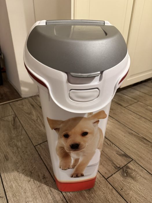 NOWY Curver pojemnik na karmę 10kg 23l