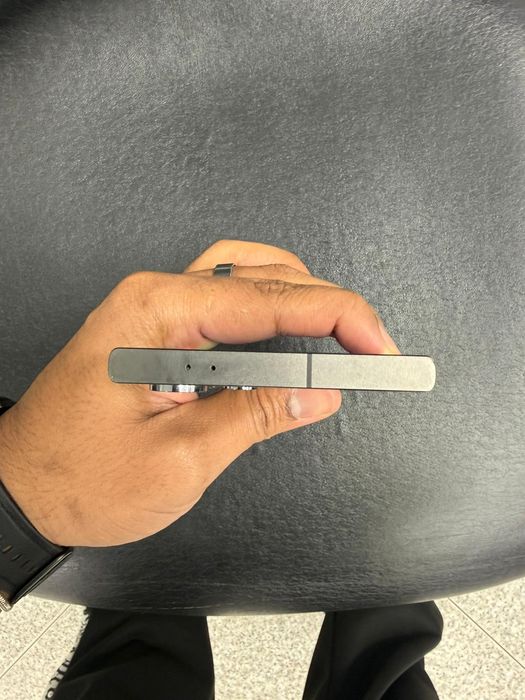 Samsung Galaxy S24 Ultra 256GB Titanium Gray – Como Novo