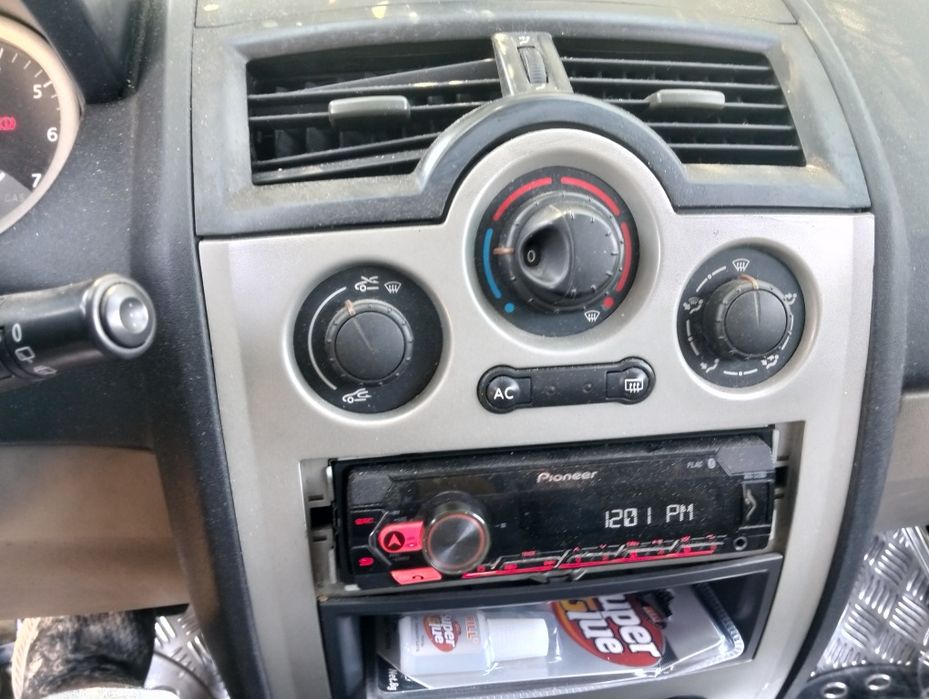 Vendo carro megane 2004
