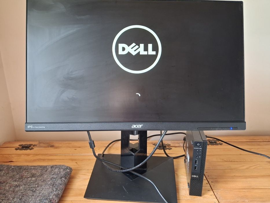 Mini komputer DELL z monitorem ACER