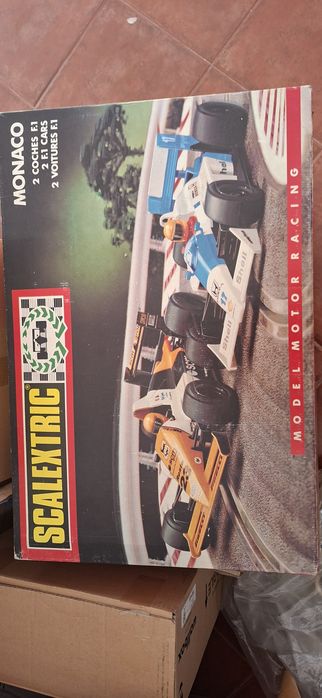 Pista de automoveis SCALETRIX