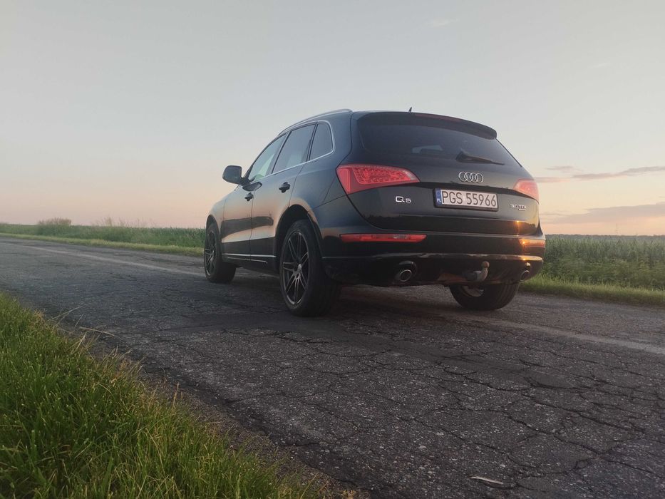 Audi Q5 3.0 TDI Quattro S tronic S-line 240km skora nawi bi-xenon rodziny