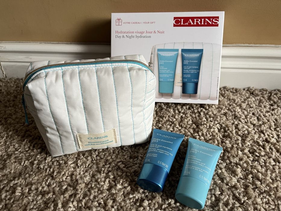 Clarins Hydra Essentiel zestaw kosmetyków z kosmetyczką