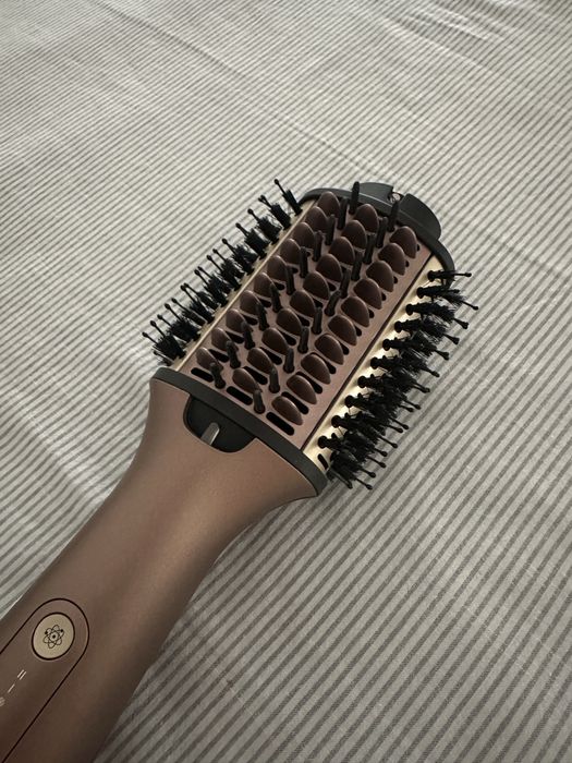 BaByliss Escova de Ar Air Power Volume 2 em 1