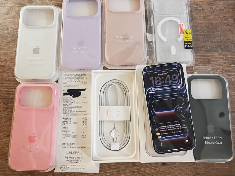 iPhone 17 Pro 6.3" 256GB Silver Seminovo(Usado 4 Dias), C/Garantia Aceito Retomas