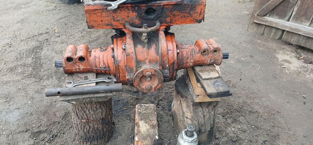 Запчастини до трактора т40