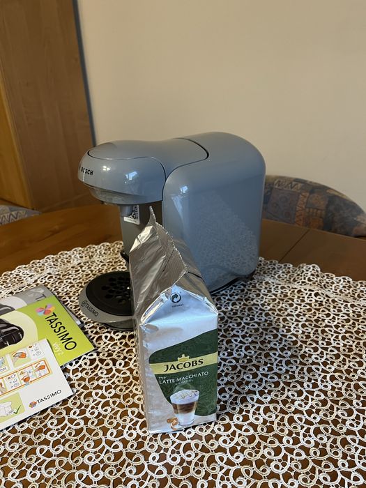 Ekspres do kawy na kapsułki Tassimo