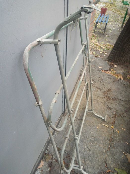 Багажник авто универсальный  крепкий б/у