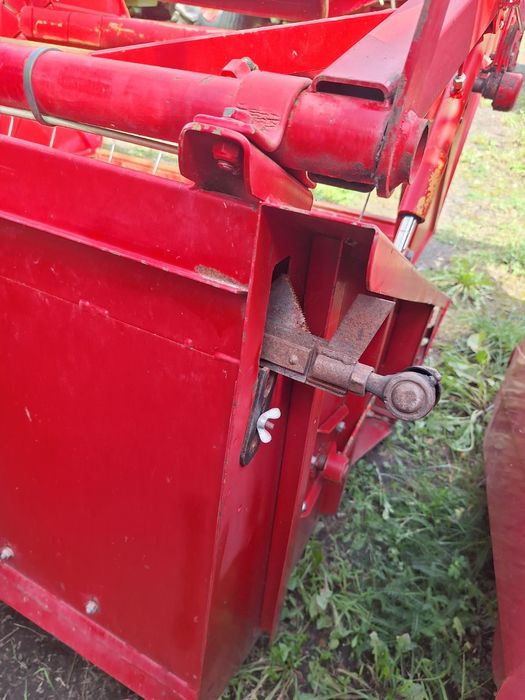 Комбайн Massey Ferguson 20