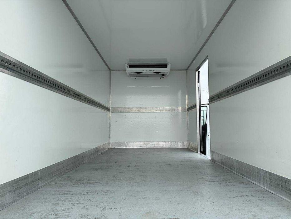 Mercedes-Benz Sprinter 2021p.