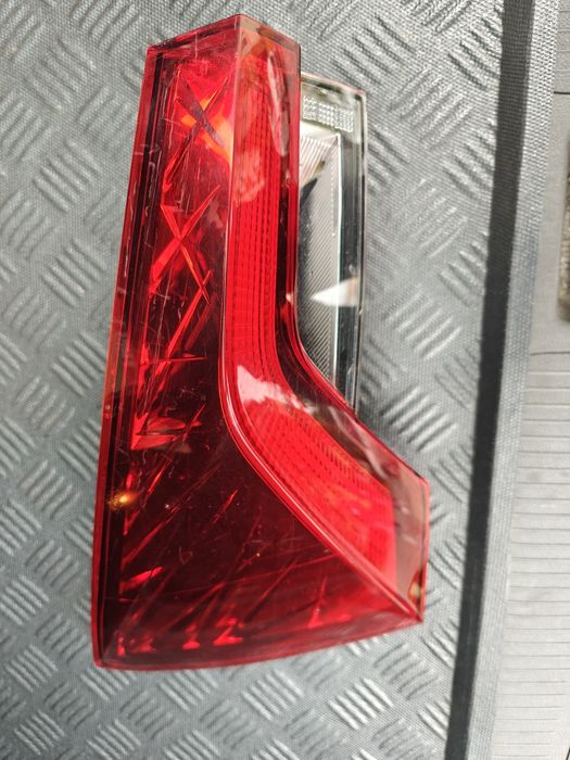 Lampa skoda scala- cały klosz i obudowa