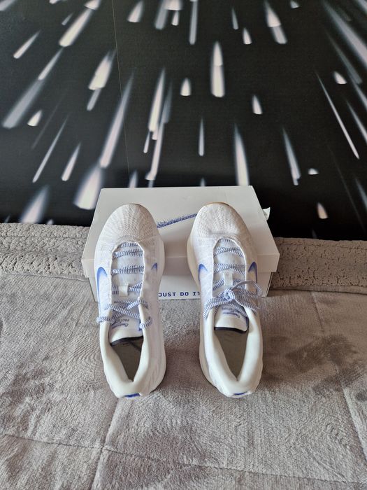 Nike GT hustle3 blueprint EU43