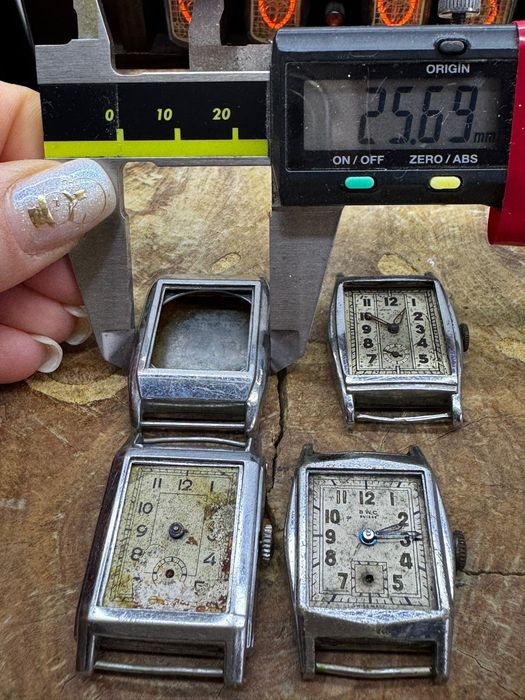 Stare zegarki na części albo de renowacji