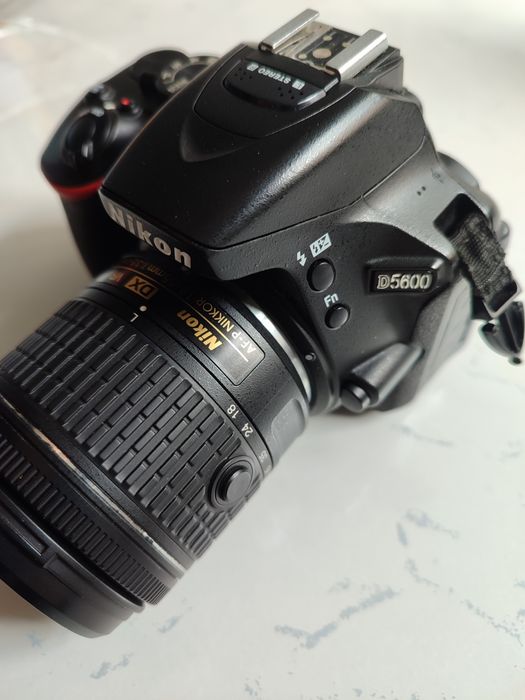 Nikon d5600 відмінний стан