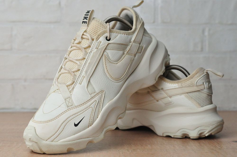 Кросівки Nike TC 7900, розмір 44,5