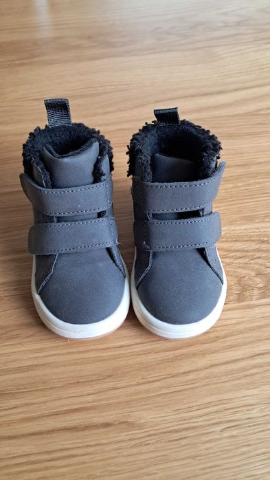 Buty jesienno-zimowe HM