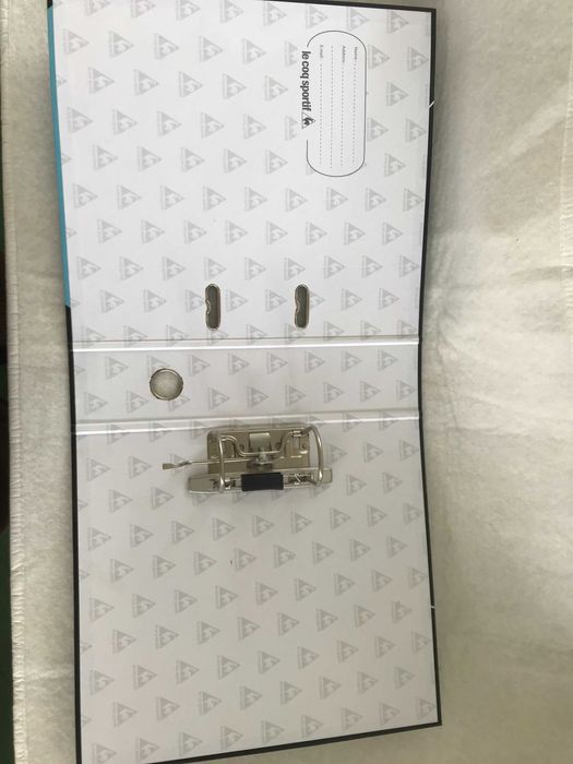 Capa escolar com lombada