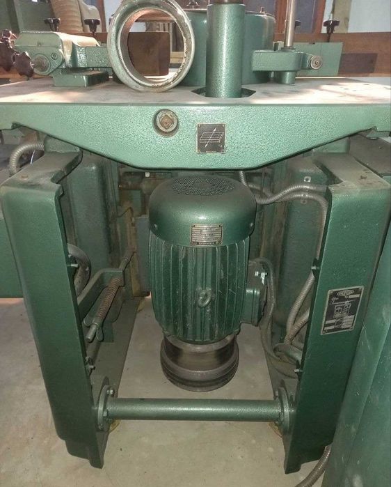 Деревообробний станок фрезер KNOHOMA